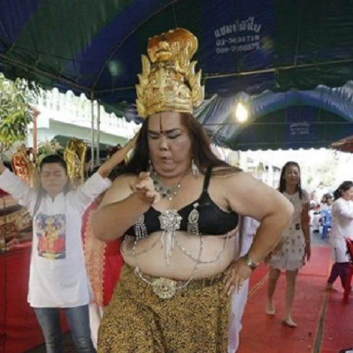 ยอดมนุษย์ไม่ได้มีแค่ต่างประเทศบ้านเราก็มี!! 10 สุดยอดร่างทรงที่ไม่คิดไม่ฝันว่าจะมีอยู่จริง?? บอกเลยแต่ละองค์สุดยอดทั้งนั้น..แยกให้ออกหลอกลวง