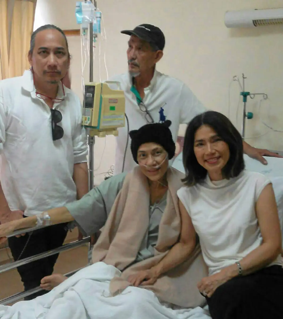 จากกันแค่กาย แต่ใจยังใกล้กัน !! เปิดเส้นทางชีวิต  ร็อกเกอร์สาวในตำนาน "แหวน ฐิติมา" นักร้องขวัญใจคนไทยทั้งประเทศ (ภาพ+รายละเอียด)