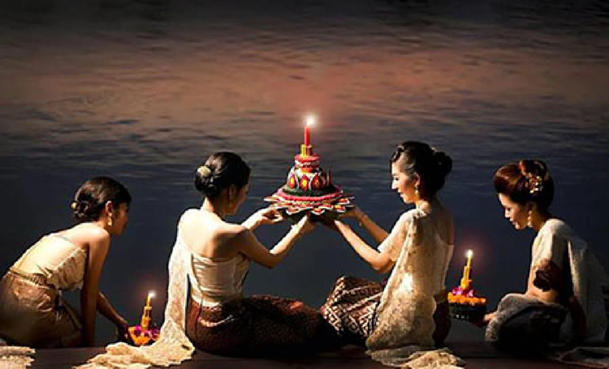 ประวัติ "นางนพมาศ" อิสตรีผู้เพียบพร้อม แห่ง "ราชวงศ์พระร่วง"