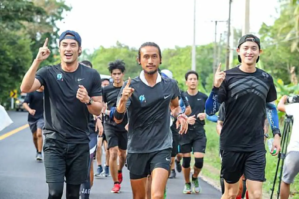 เครื่องฟิตซะเหลือเกิน!!!"เจมส์ จิรายุ" ติดใจขอร่วมวิ่งกับ "พี่ตูน บอดี้สแลม" อีกสักรอบ เพื่อความฝันทุกคนที่จะสำเร็จไปพร้อมกัน!?!