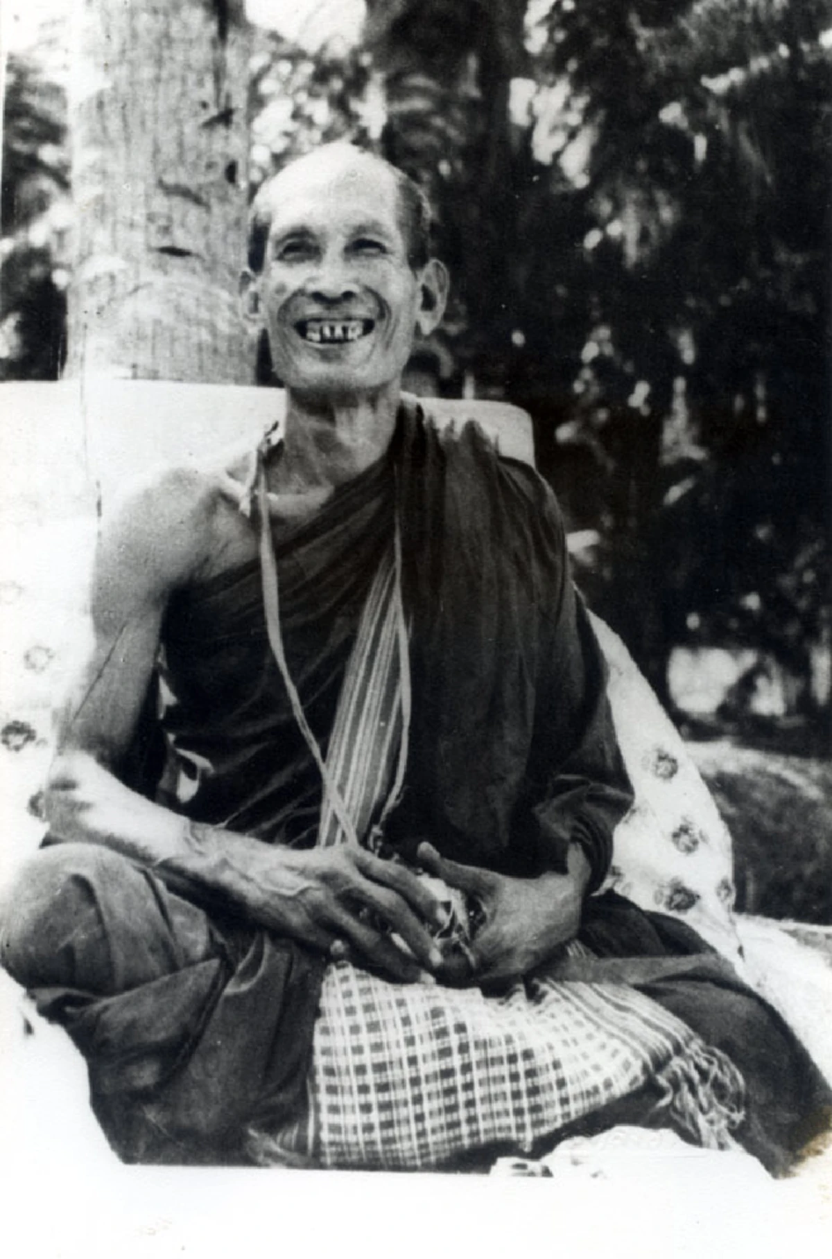 ตำนาน.."หลวงพ่อโอภาสี" พระอริยเจ้า เคยถูกไล่ออกจากวัด เพราะท่านมีอุบายธรรมที่ล้ำลึก สาธุแรงๆ..