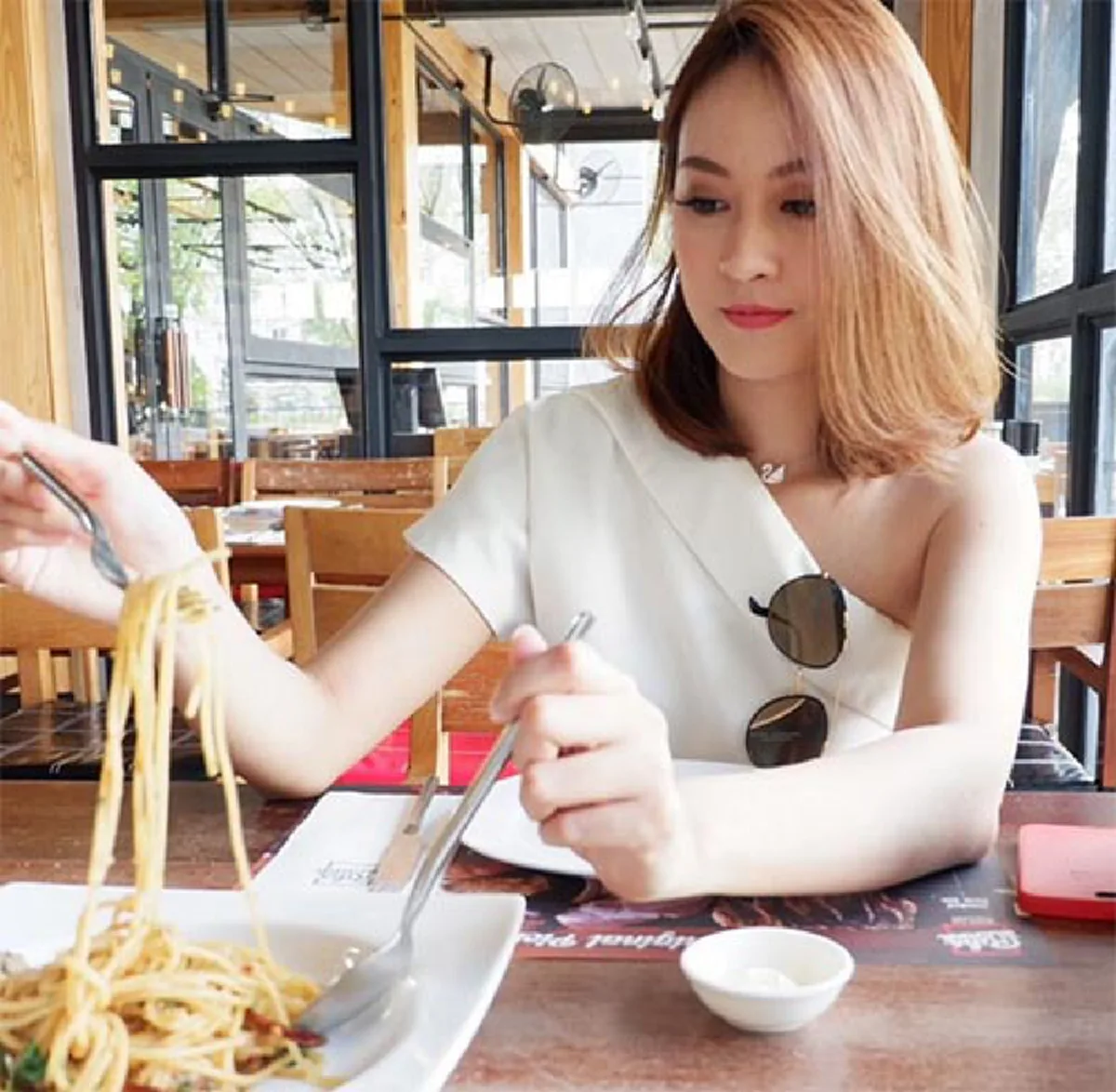ชมพู่ผู้ประกาศข่าวช่อง 7