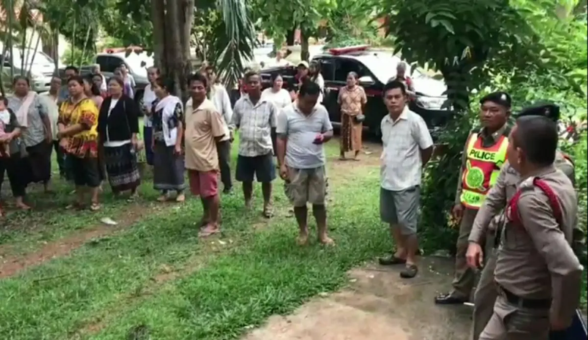 พระนักเทศน์ถูกมือดีทำทีขอความช่วยเหลือ สบโอกาสมัดมือเท้าก่อนขังในตู้
