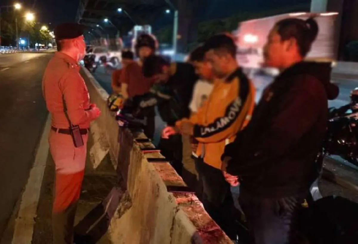 เบนซ์ เรซซิ่ง หน้าเสีย โดนตำรวจจับ หลังซิ่งรถ ฝ่าพ.ร.ก.ฉุกเฉิน ก่อนเจ้าตัวเพิ่งออกจากรพ.มาได้เพียงไม่กี่วัน