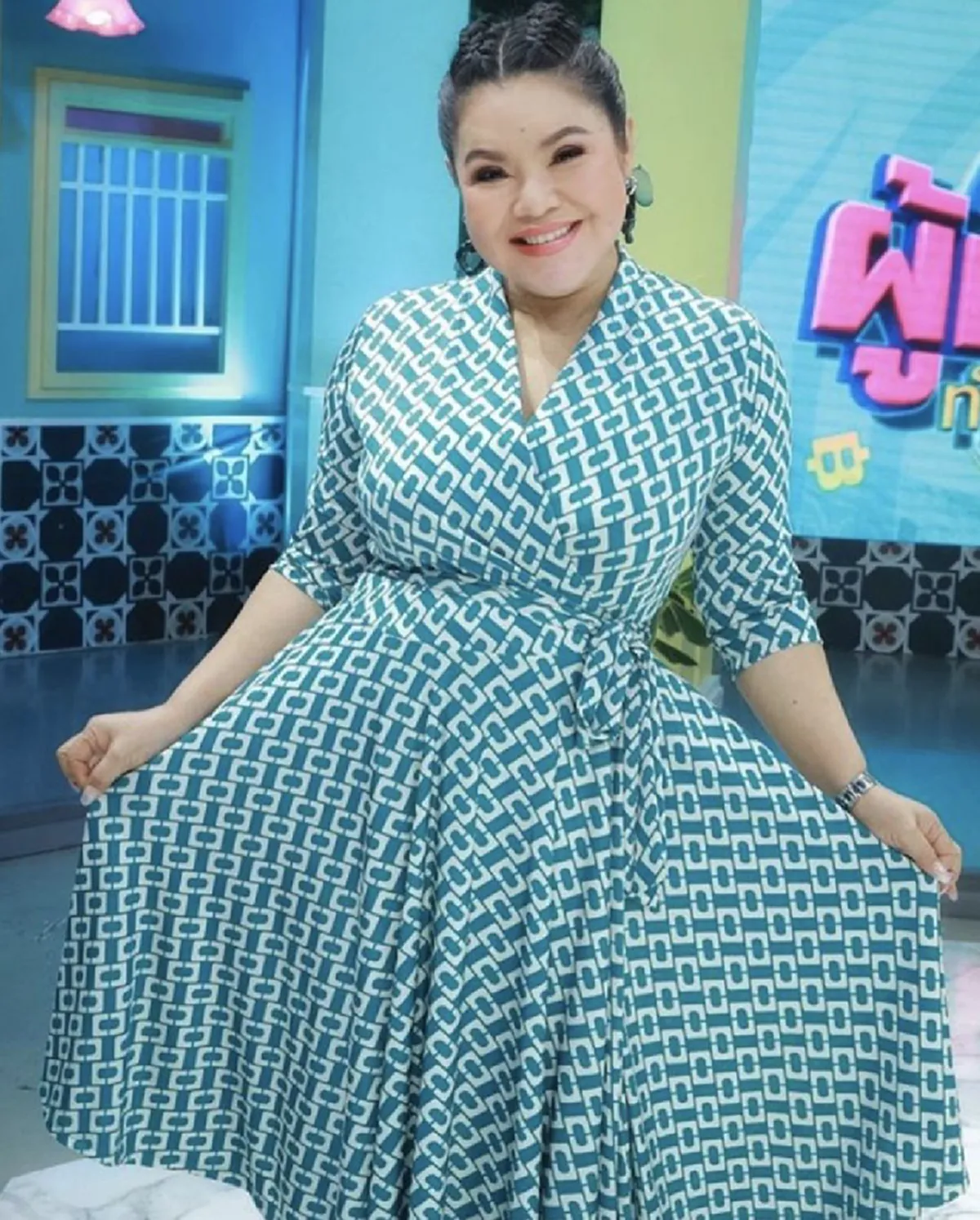 สุนารี เผยความสัมพันธ์ หลังลือมีปัญหา ฮาย อาภาพร ถึงขั้นตัดพี่ตัดน้อง