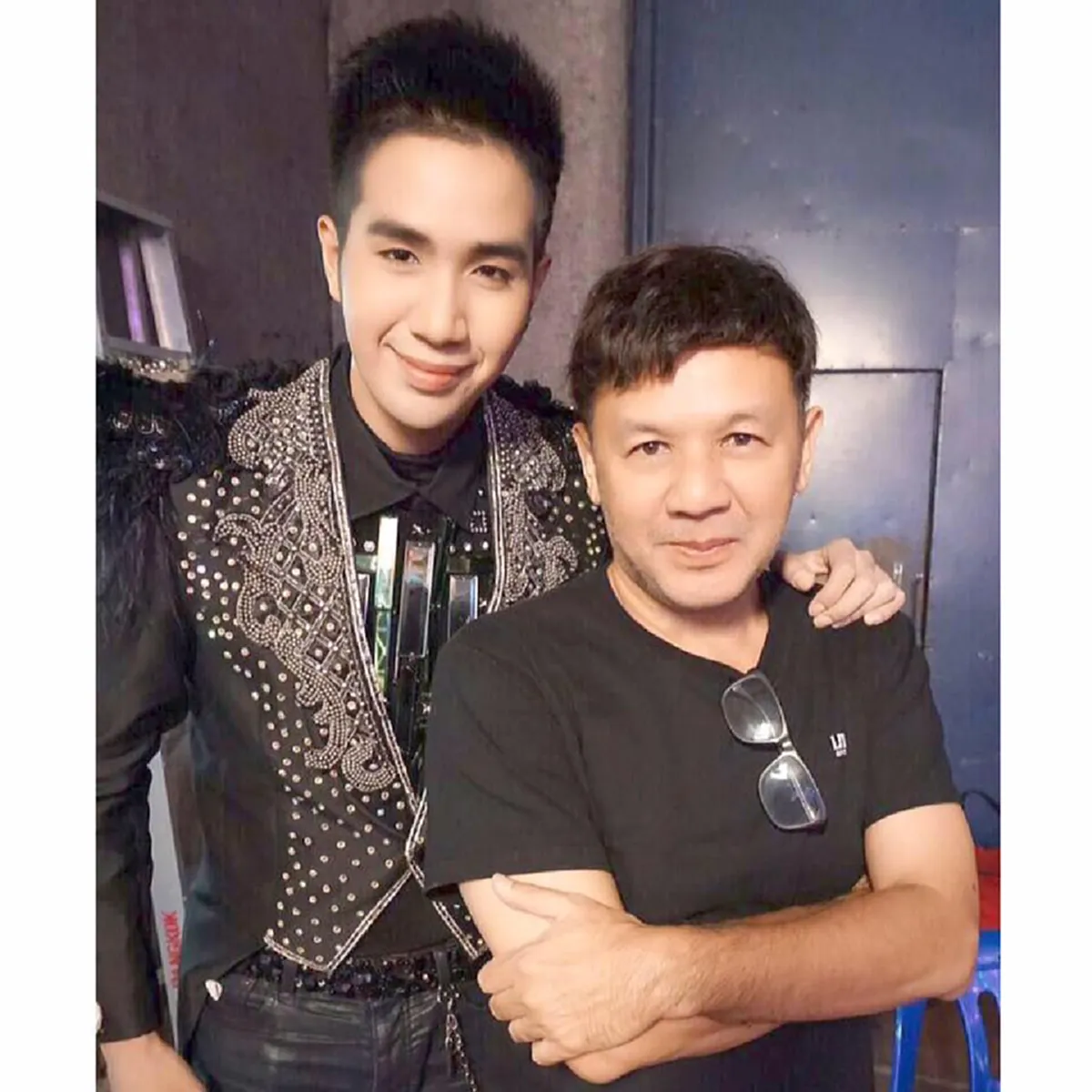 เพชร ภัควรรธน์ ทนไม่ไหว ออกตัวแรงแทนคนเป็นพ่อ ปุ้ม ไกรสร หลังสาดน้ำลายจนฉาวไปทั้งวงการลูกทุ่ง