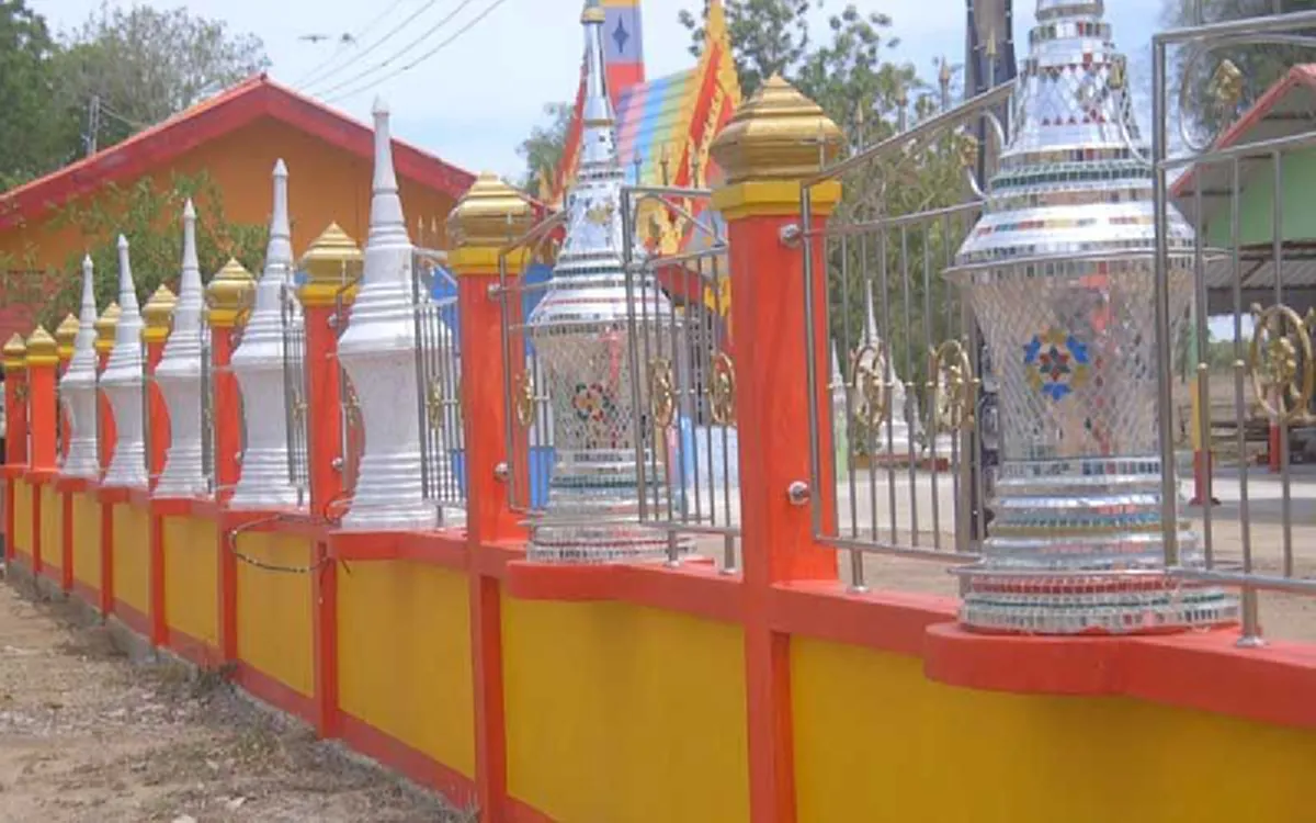วัดดังประจำเมืองพิจิตร ผุดไอเดียย้อมสีเมรุ สะดุดญาติโยม คลายความเศร้าโศก