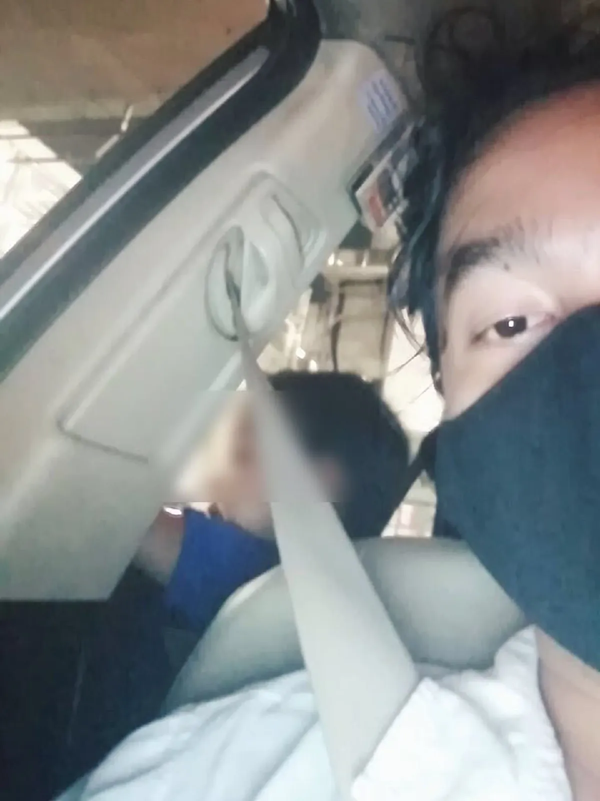 หนุ่มผดส.โบกแท็กซี่กลับบ้านกลางดึก ตกใจทีแรกแต่ก็ยอมไป สุดท้ายเป็นบทเรียนจำไม่ลืม