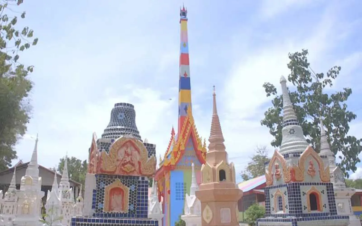 วัดดังประจำเมืองพิจิตร ผุดไอเดียย้อมสีเมรุ สะดุดญาติโยม คลายความเศร้าโศก