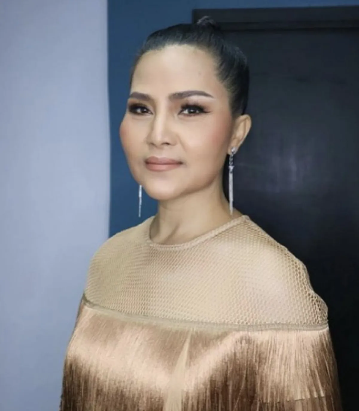 สุนารี เผยความสัมพันธ์ หลังลือมีปัญหา ฮาย อาภาพร ถึงขั้นตัดพี่ตัดน้อง