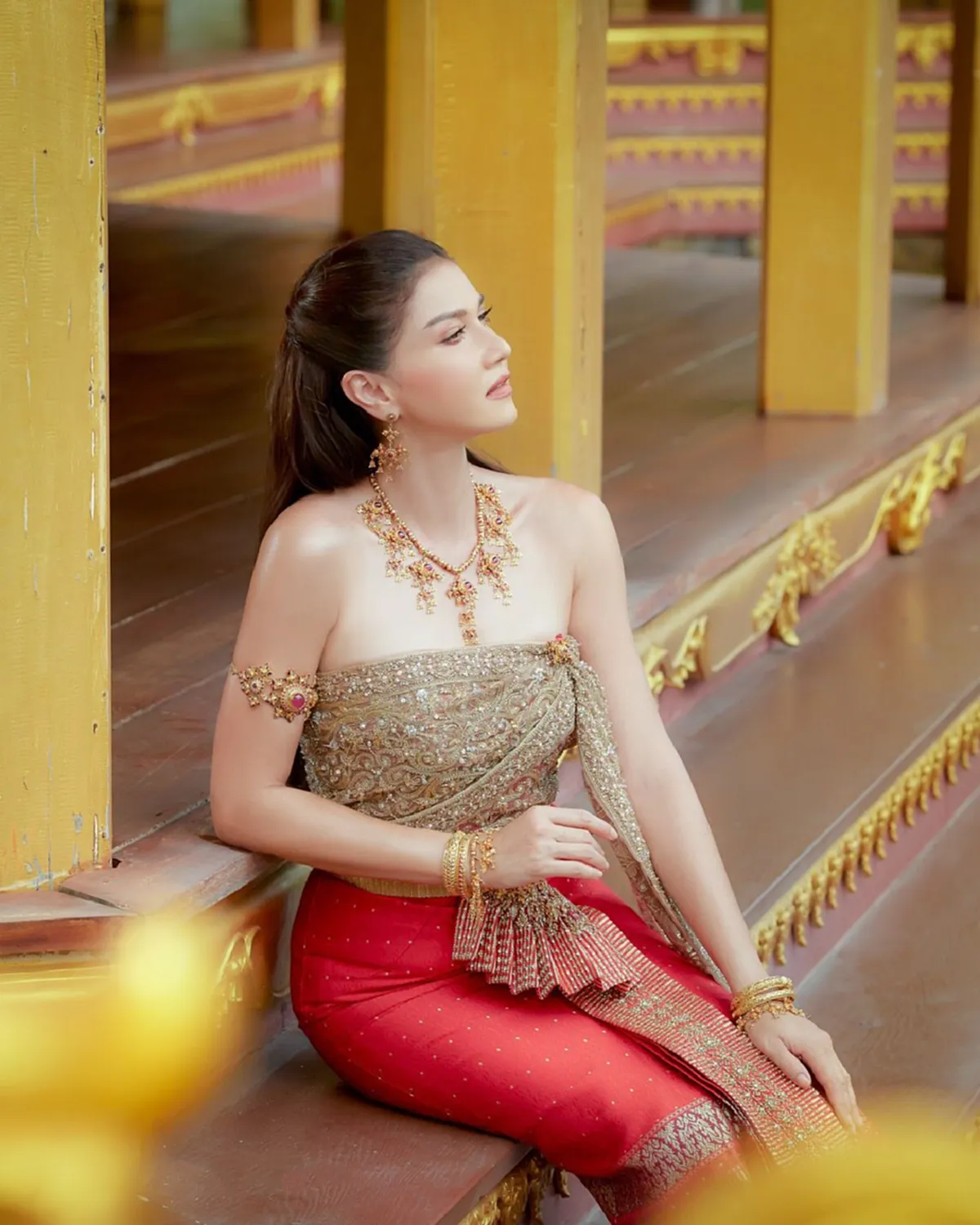 เปิดลุค แอน สิเรียมในชุดไทยสุดสง่างาม ทวงบัลลังก์นางเอกดังแห่งยุค