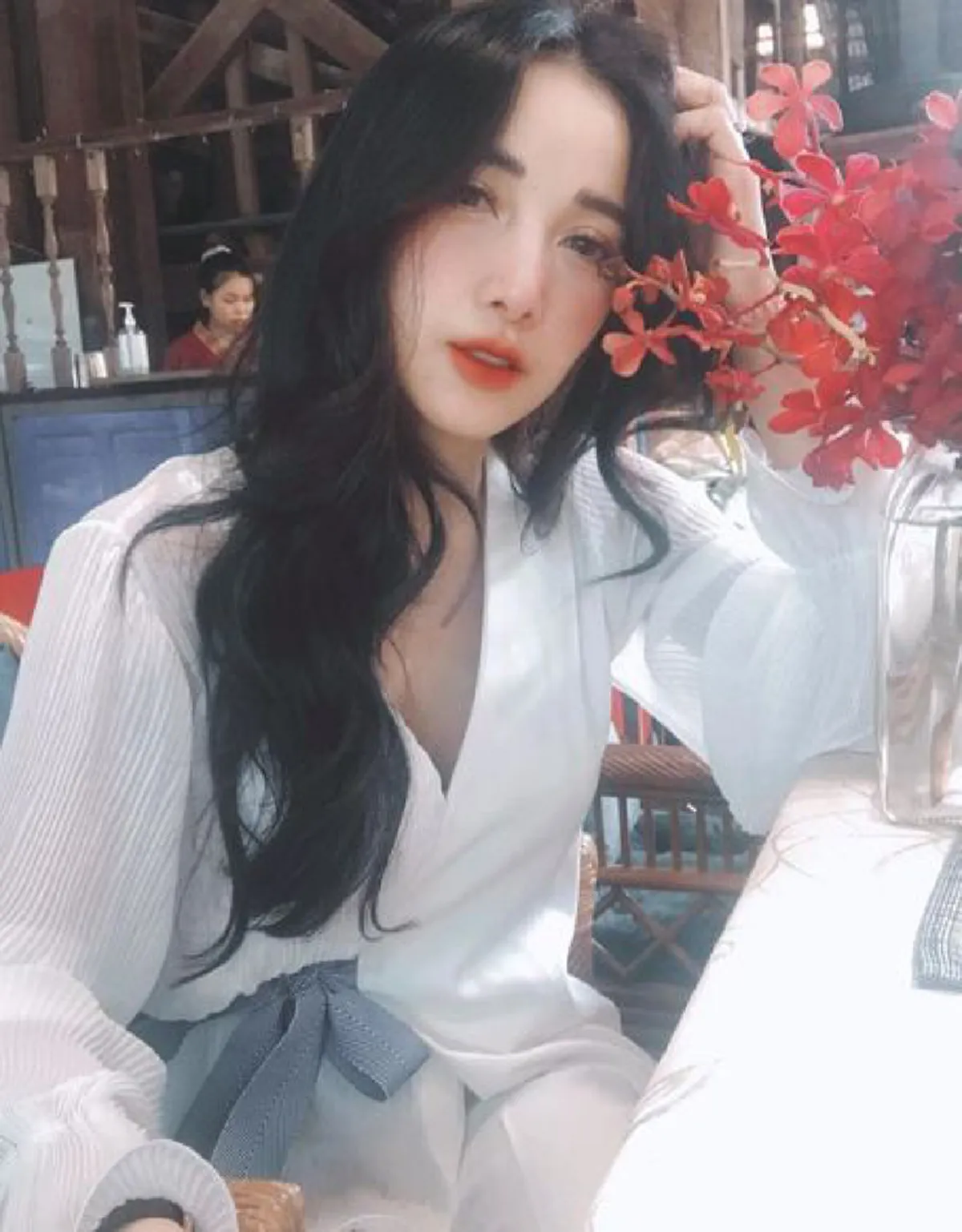 ชาวเน็ตสับเละไม่เลี้ยง หนุ่มตรรกะวิปลาส โผล่คอมเมนต์ แพท ณปภา หลังโพสต์ภาพคู่คุณพ่อ