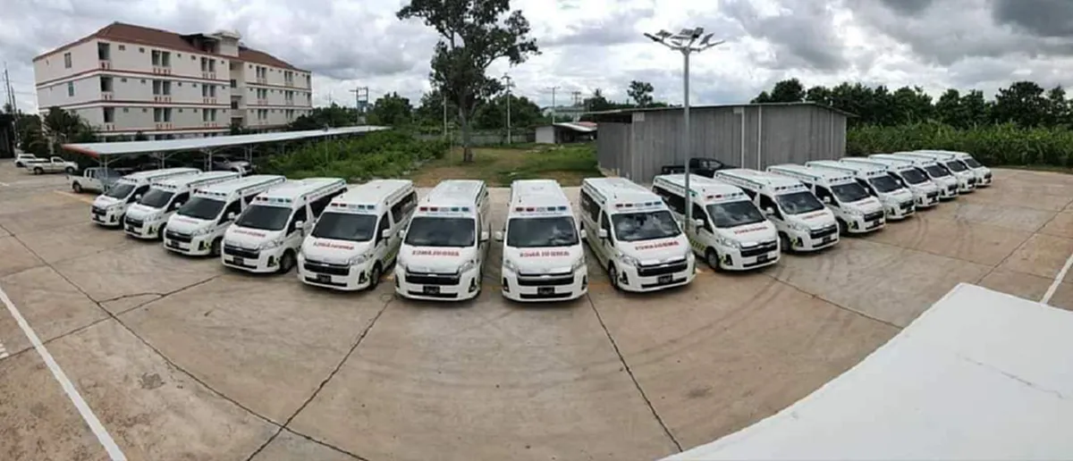 บิณฑ์ บรรลือฤทธิ์ ส่งมอบรถพยาบาล เครื่องมือแพทย์ รถโรงเรียนในถิ่นทุรกันดาน ปิดภารกิจ Save Ubon