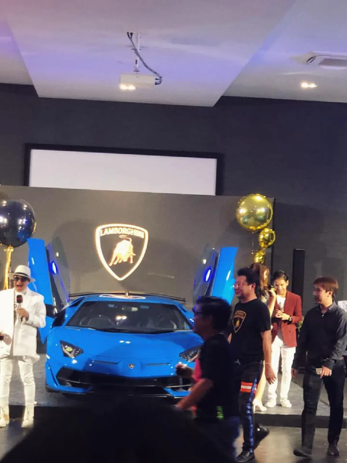 เก้า เกริกพล งานเข้ารัวๆ ได้ทิปปึกใหญ่ ต่างจาก เจนนี่ ได้หมดฯ ลิบลับ โดนแฉยับกั๊กงานจนเด็กในค่ายทยอยลาออก