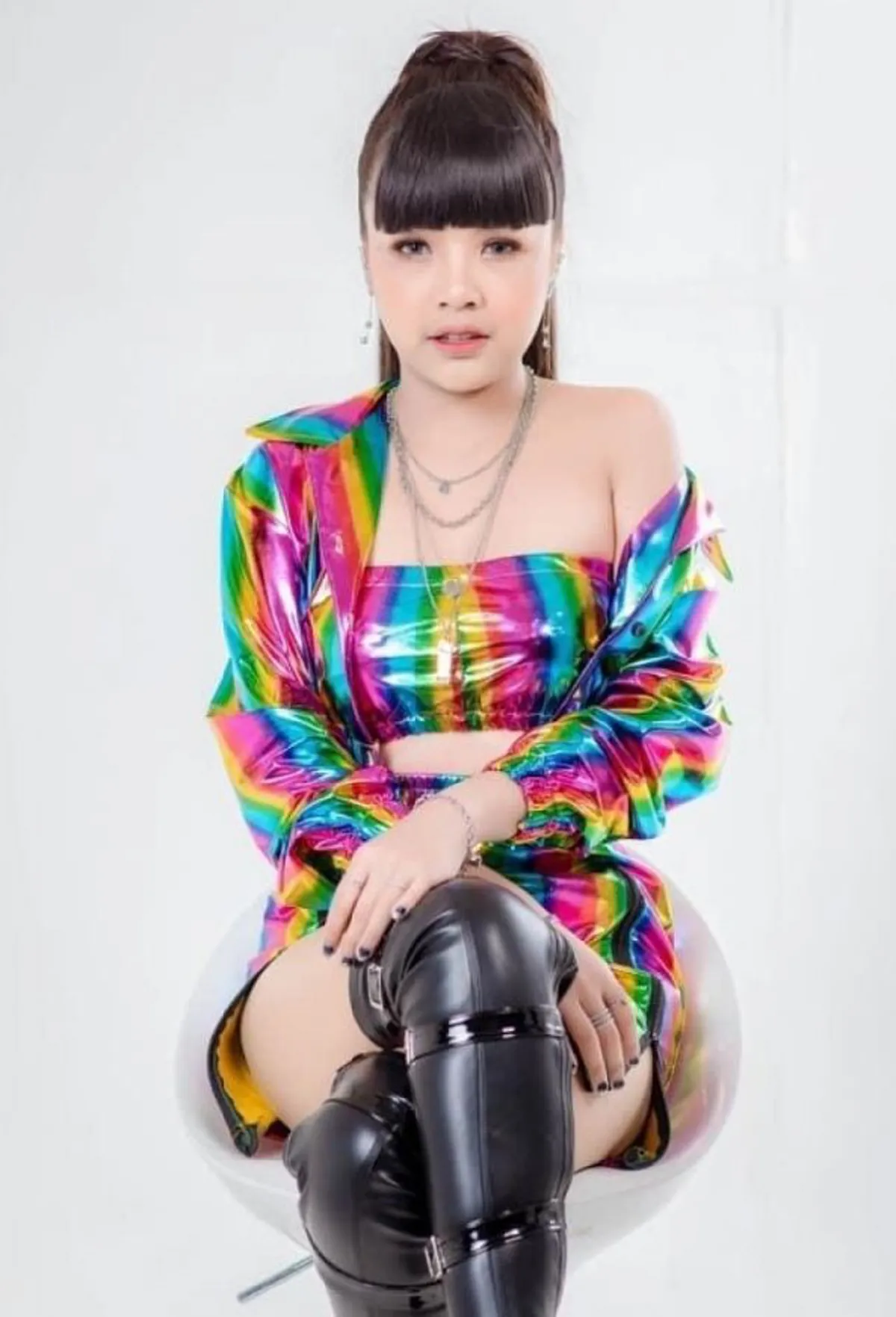 เปิดภาพอดีต เจนนี่ ได้หมดถ้าสดชื่น ก่อนศัลยกรรม สมัยยังไม่ได้เข้าวงการ