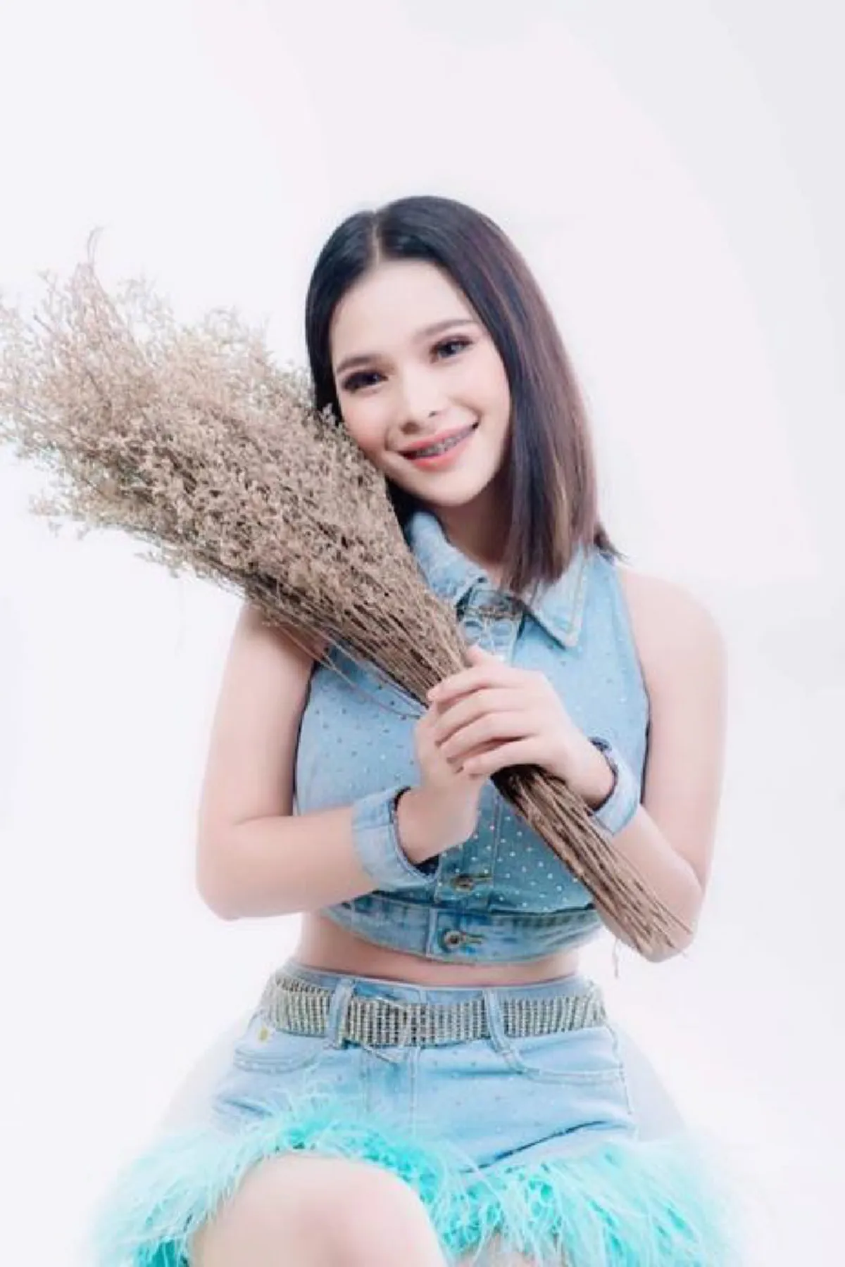 เก้า เกริกพล งานเข้ารัวๆ ได้ทิปปึกใหญ่ ต่างจาก เจนนี่ ได้หมดฯ ลิบลับ โดนแฉยับกั๊กงานจนเด็กในค่ายทยอยลาออก