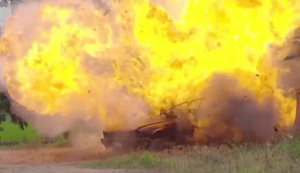 อดีตเจ้าของสุดช้ำ ขายรถเก๋งไปในราคาสุดถูก ก่อนได้เห็นสภาพสุดปวดใจบนหน้าจอทีวี