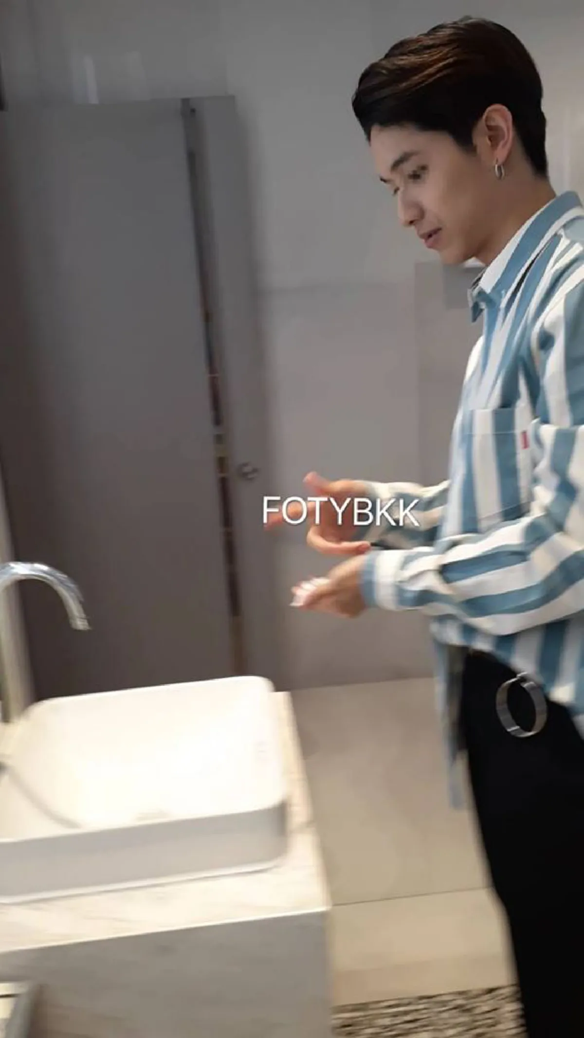 นักแสดงหนุ่มหน้าตี๋ อยู่เฉยไม่ได้ ออกมาประณาม มือดีปล่อยภาพหลุด