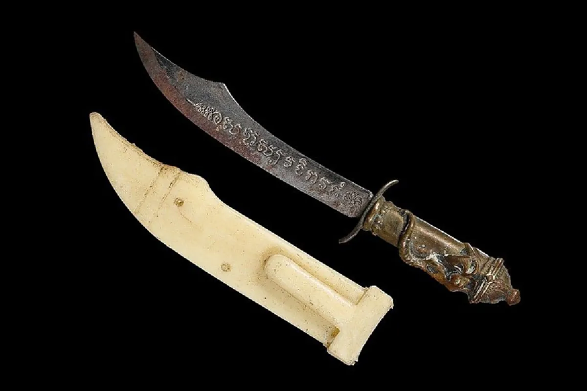 คาถาดีจากอาจารย์ขุนแผน!! โบราณจารย์หวงแหนมาก.."พระคาถาธรรมราช"พระคาถาที่ใหญ่กว่าคาถาทั้งปวง ใช้ได้ ๑๐๘ ประการ บอกลูกหลานให้รีบจดจำ!! #อ.ชุม