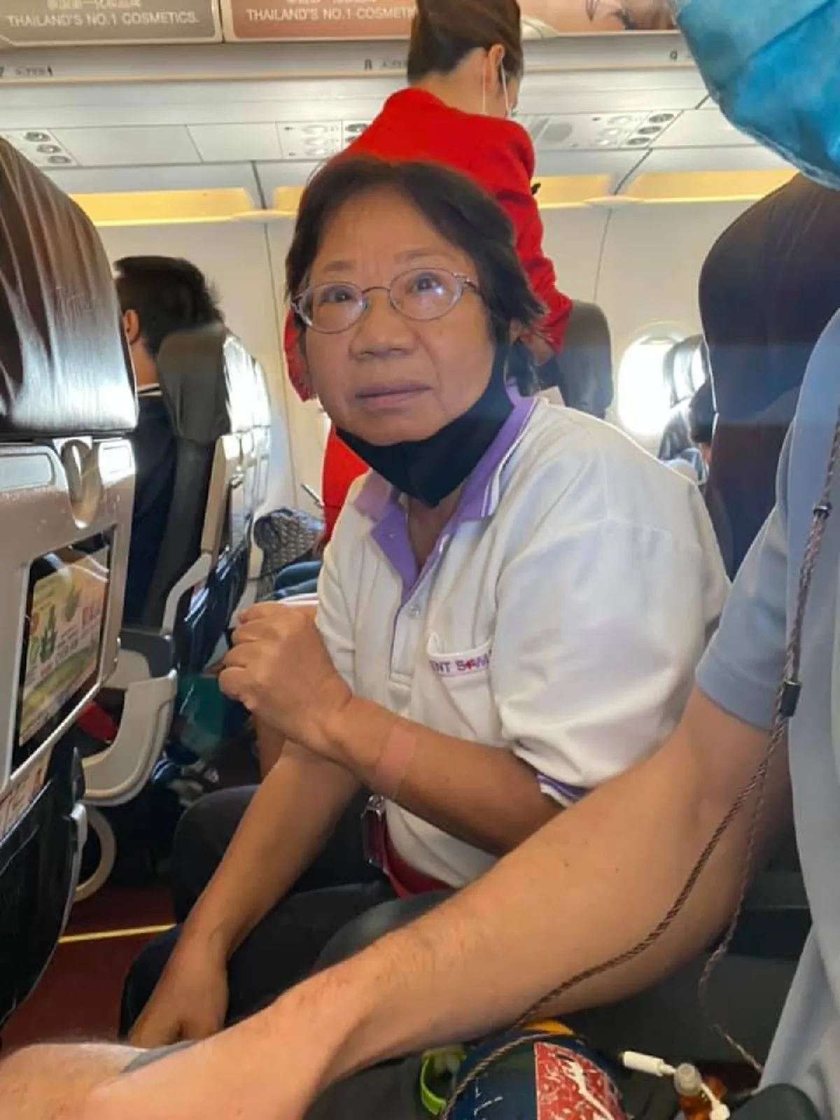 เปิดเรื่องราวน่าสดุดี "อดีตพยาบาล รพ.ราชวิถี" ฮีโร่เที่ยวบิน ช่วยชีวิตผู้โดยสารอาการหนักบนเครื่อง โซเชียลแห่ยกย่องสนั่น