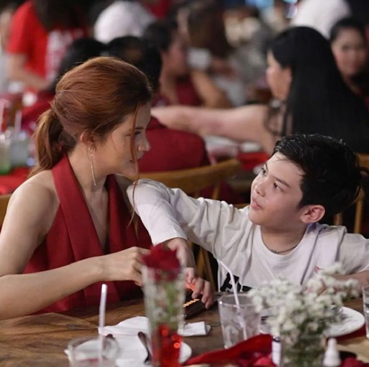 เปิดคำพูดเกินเด็กของ น้องฑีฆายุ หลังทำ แม่แอนนี่ บรู๊ค ต้องร้องไห้โฮ เพราะแกล้งลองใจลูกชาย ว่าแก่-ไม่สวย