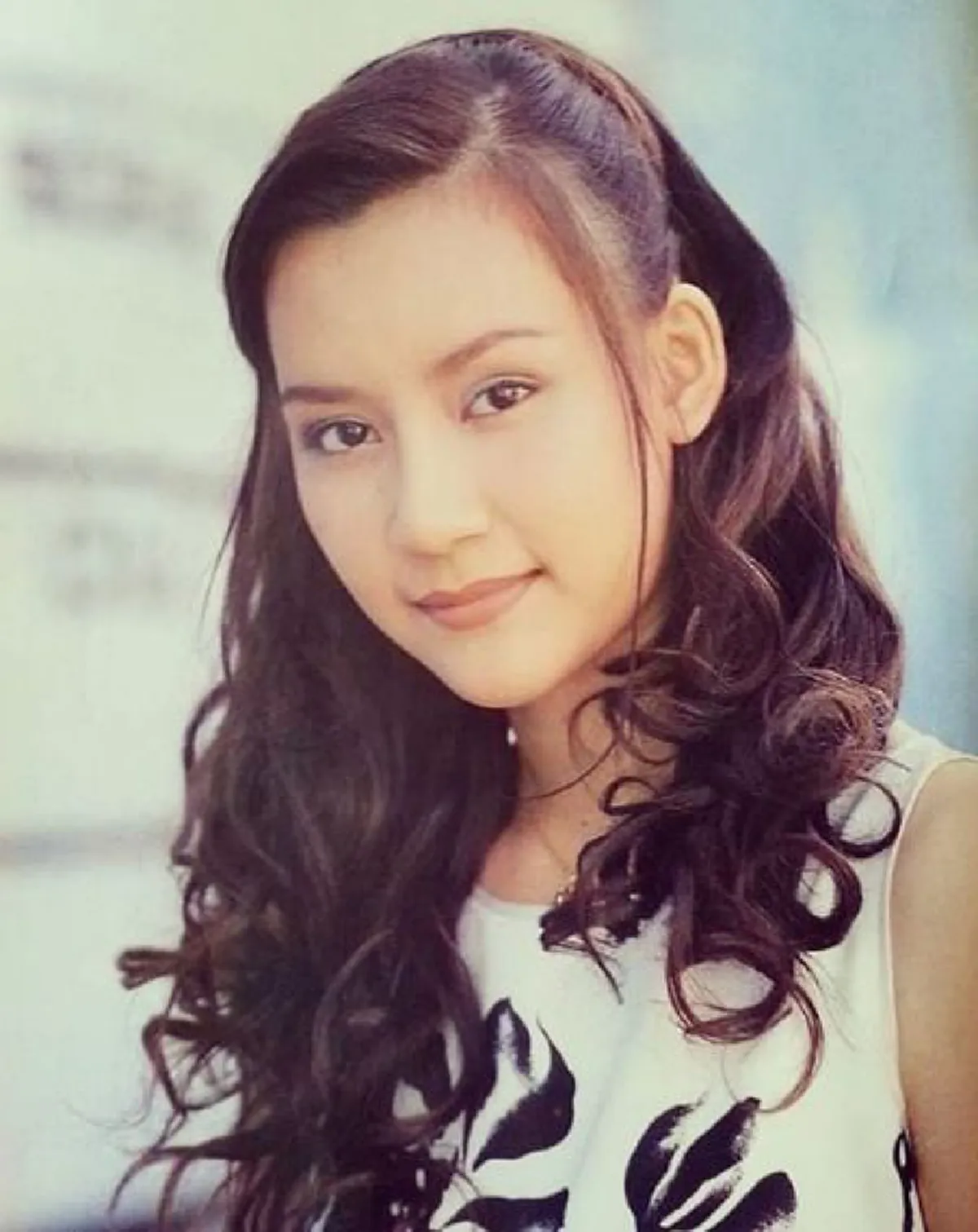 ส่องชีวิต แอล จุฑาทิพย์ อดีตนางเอกดังช่อง7 ที่ปัจจุบันหายไปอยู่กับครอบครัว ที่ฝรั่งเศส