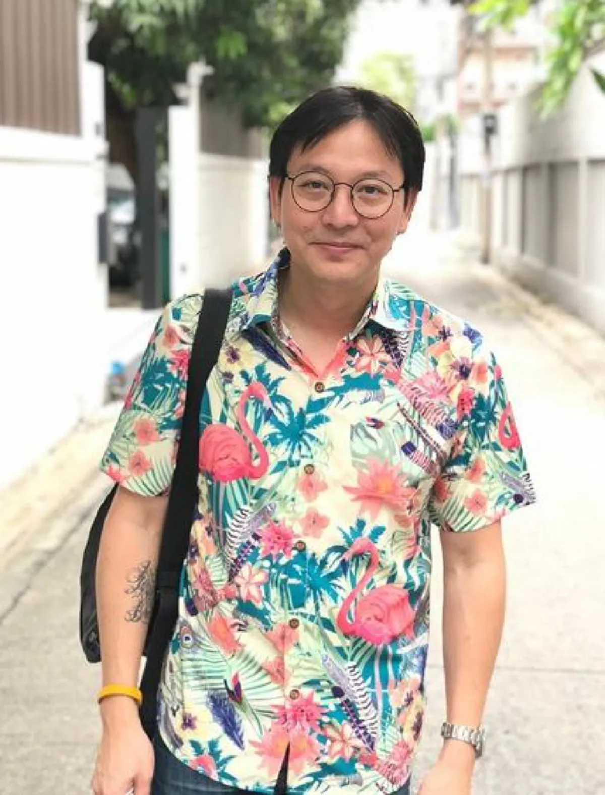 เกลือ กิตติ ถึงกับโกรธจนมือไม้สั่น หลังชาวเน็ตถล่มด่าคำหยาบ ใส่ลูกชายที่อายุยังน้อย