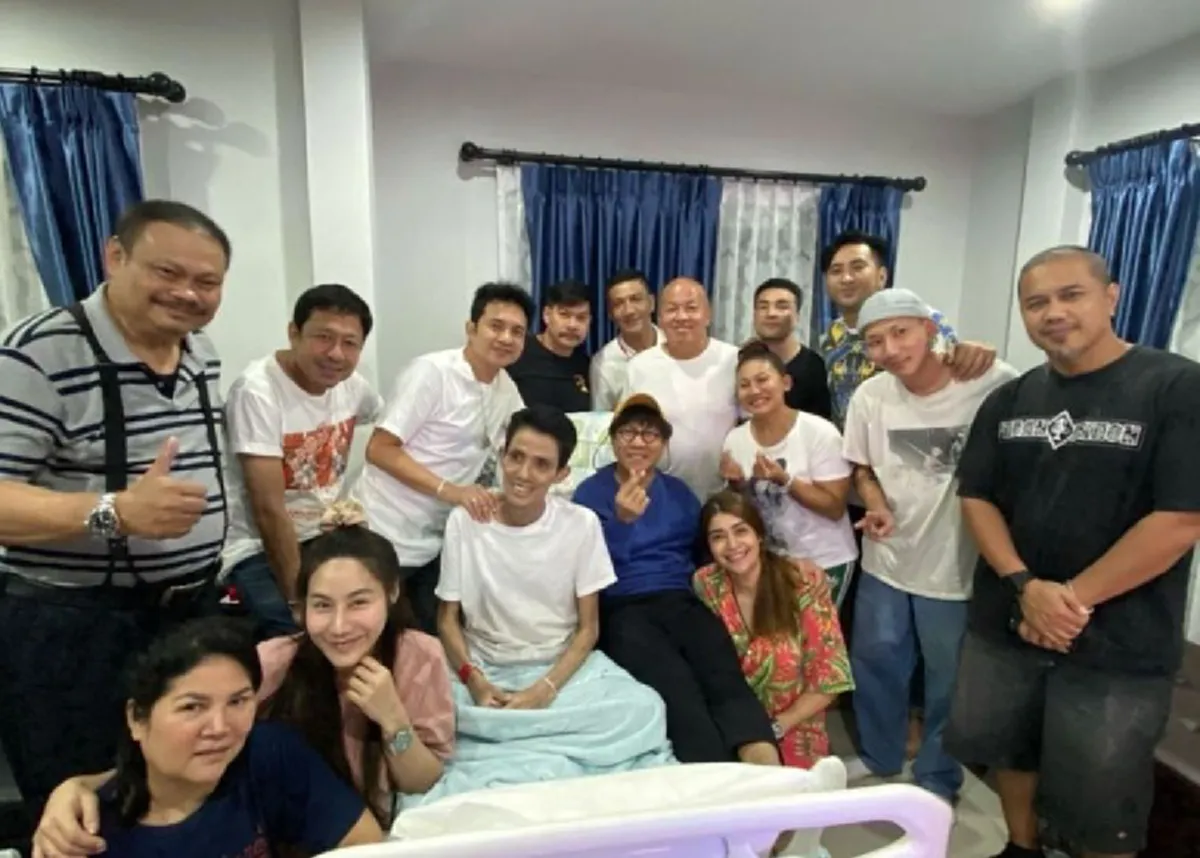 “โรเบิร์ต สายควัน” จากกระเป๋ารถเมล์ สู่ตลกชื่อเสียงโด่งดัง