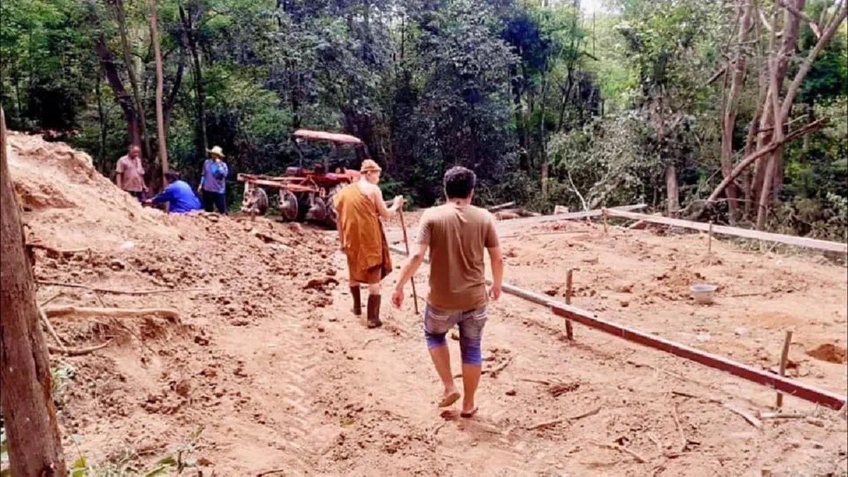 สาธุอริยสงฆ์ที่แท้จริง  หลวงปู่ทองปาน พระนักปฏิบัติผู้เคร่งครัด อาศัยอยู่กลางป่า กลดไม่มี มุ้งไม่กาง