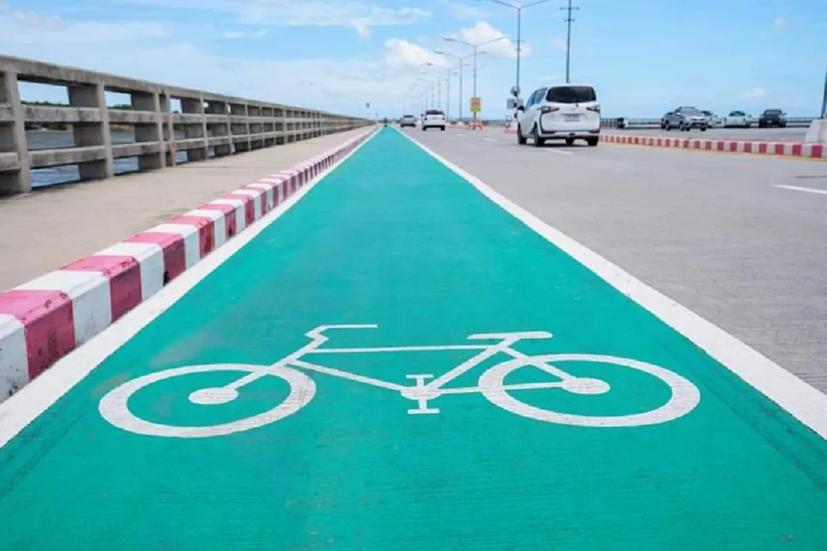 เปิดแล้ว สะพานชลมารควิถี เฉลิมพระเกียรติ 84 พรรษา เลียบฝั่งทะเล ชลบุรี