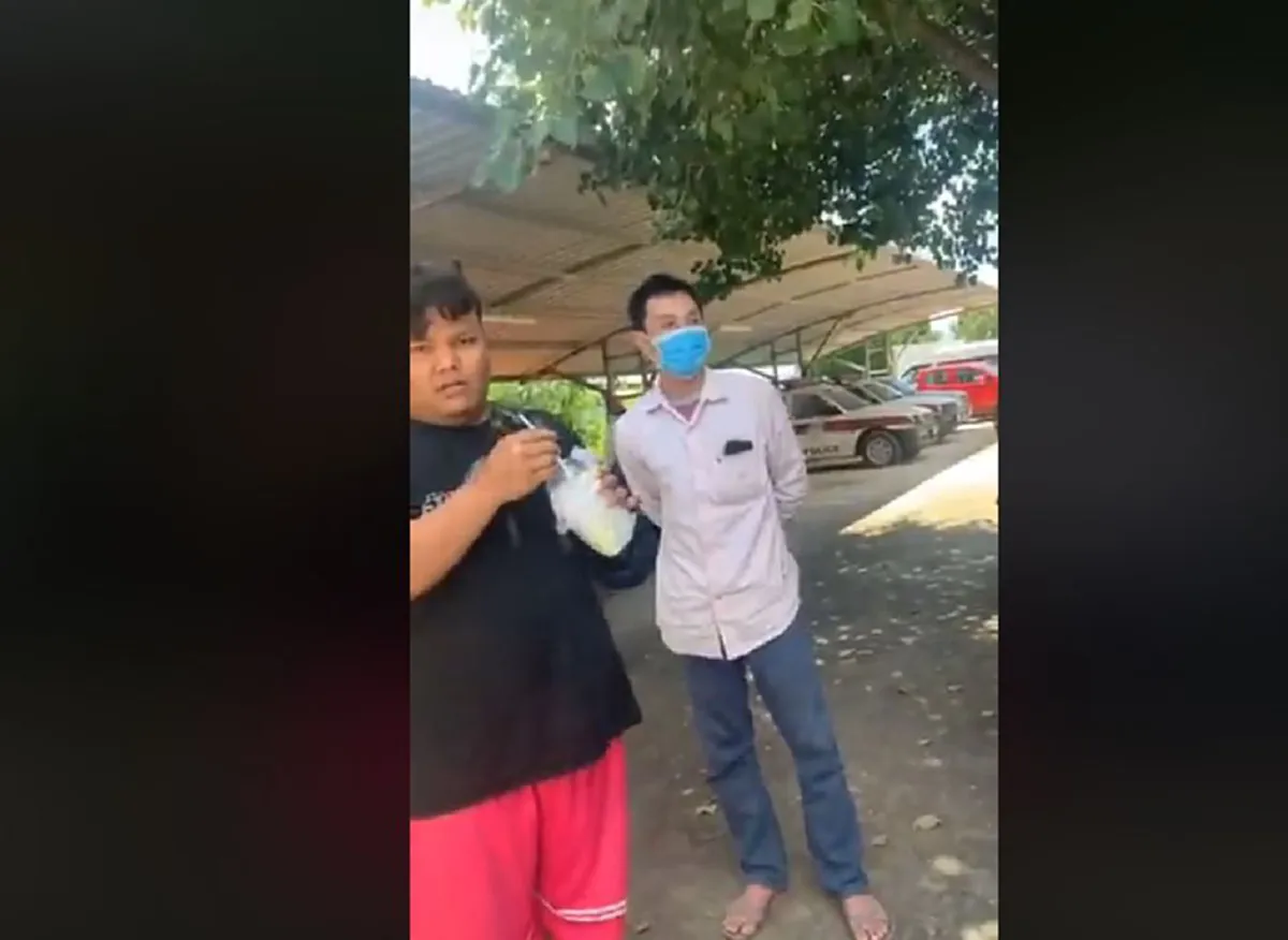 หัวอกคนเป็นเเม่ ทนไม่ไหว เปิดวาร์ปผัวครูสาวทำร้ายลูก ปากเก่งโดดป้องเมียหน้าโรงพัก รู้เท่าไม่ถึงการณ์