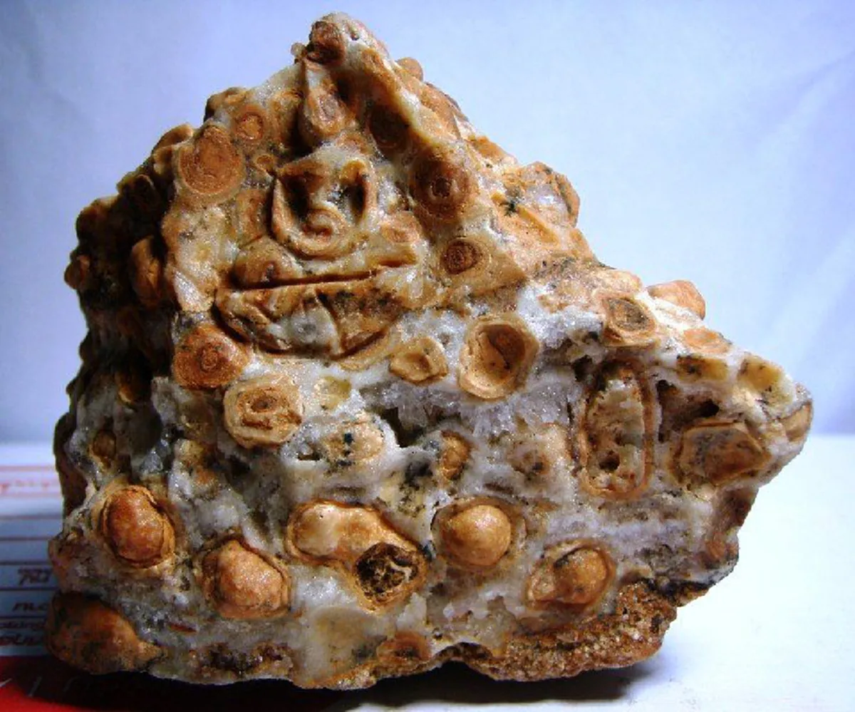 อัศจรรย์ยิ่ง!! พระธาตุของพระอรหันต์หลายรูปมาประชุมกัน ณ หุบเขาแห่งนี้ "หินพระธาตุเขาสามร้อยยอด"พุทธคุณเปี่ยมล้น ๑๐๘ประการ..