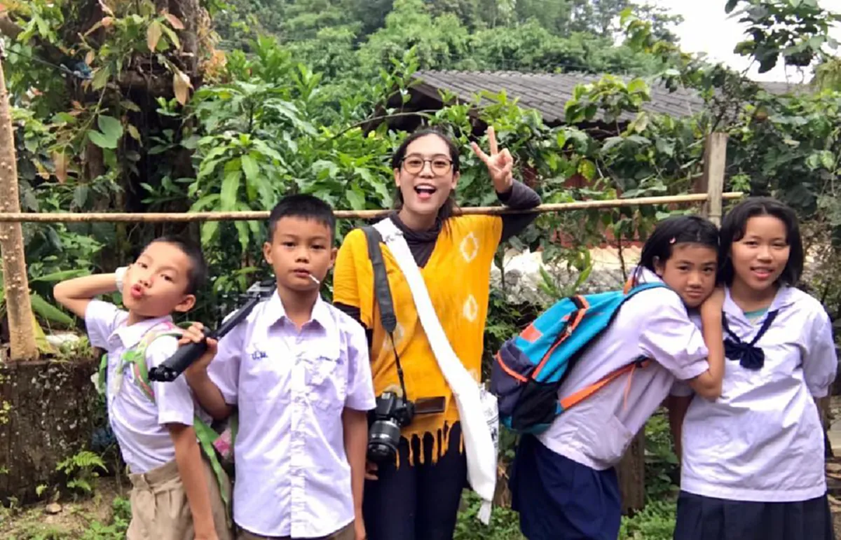 เปิดชีวิตครูอุ้ม  นางฟ้าของเด็กๆบนดอย แม้ดีกรีปริญญาเอก แต่เลือกไปสอนนักเรียนในถิ่นทุรกันดาร