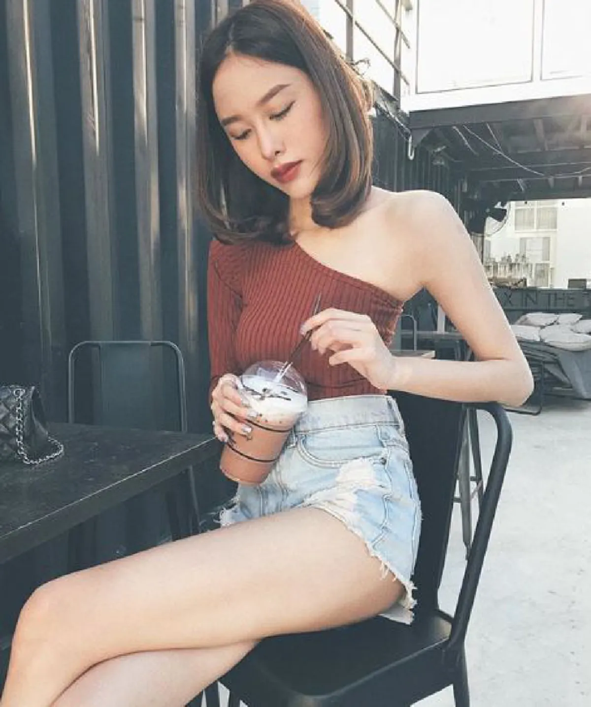 มิ้งโป๊ะแตะ ขู่ฟ้องให้ยับชาวเน็ตรู้มาก แซะแก๊งเมียน้อย-ขายตัว เป็นเพื่อนอิงอิง