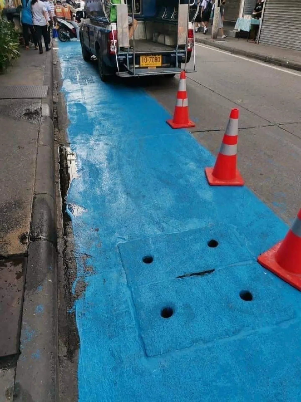 หนุ่มโวยเดือด เจอถนนสุดแปลก ทำชาวบ้านพากันร้องระงม