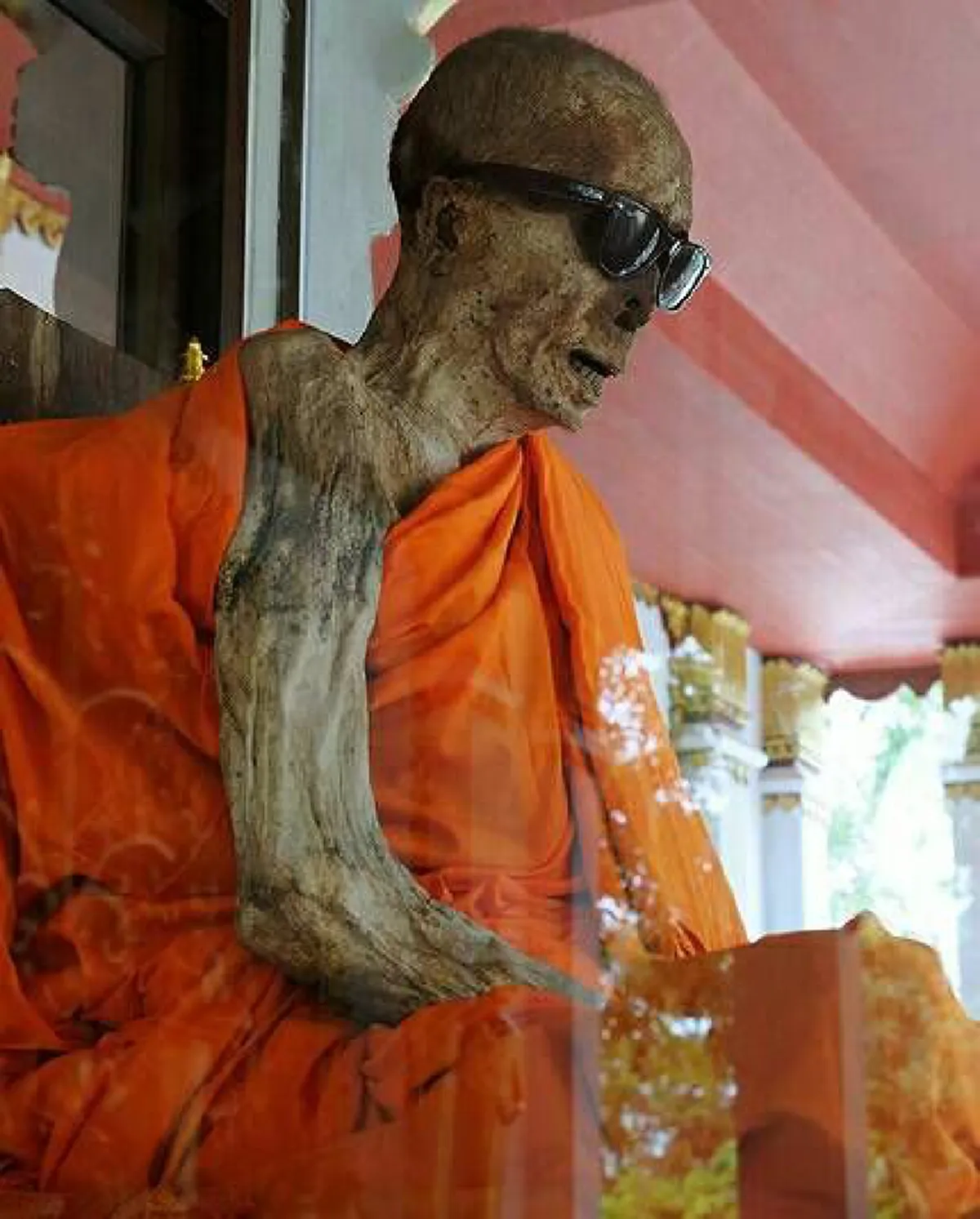 ปาฏิหาริย์ "หลวงพ่อแดง"(เขาโป๊ะ) เกจิดังเกาะสมุย ละสังขารในท่านั่งสมาธิกว่า40ปี จนเป็นที่ขนานนามว่า มัมมี่เมืองไทย!!