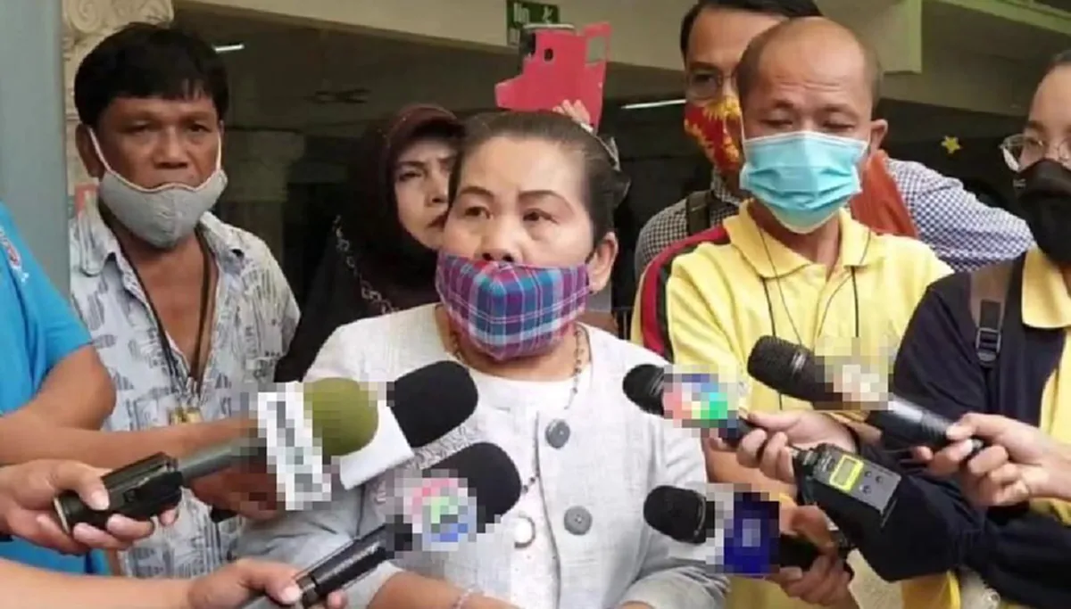 กลุ่มผู้ปกครองกว่า 200 คน รวมตัวบุกโรงเรียน ขอดูกล้องวงจรปิดย้อนหลัง