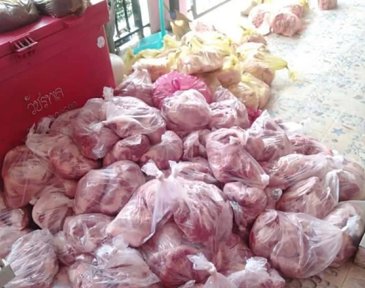 สาวเล่าเส้นทางชีวิต จากเสื้อผืนหมอนใบ สู่เจ้าของร้านหมูทอดพารวย ที่มีพร้อมทุกอย่าง