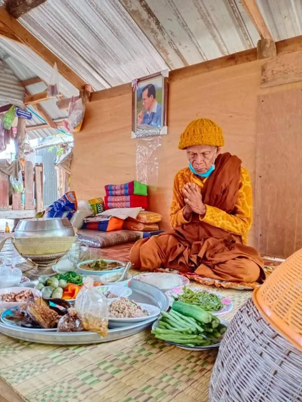 หลวงปู่สุข อริยสงฆ์ดังแห่งนครราชสีมา กินอยู่อย่าสมถะ เรียบง่ายไม่ยึดติดทรัพย์สมบัติ