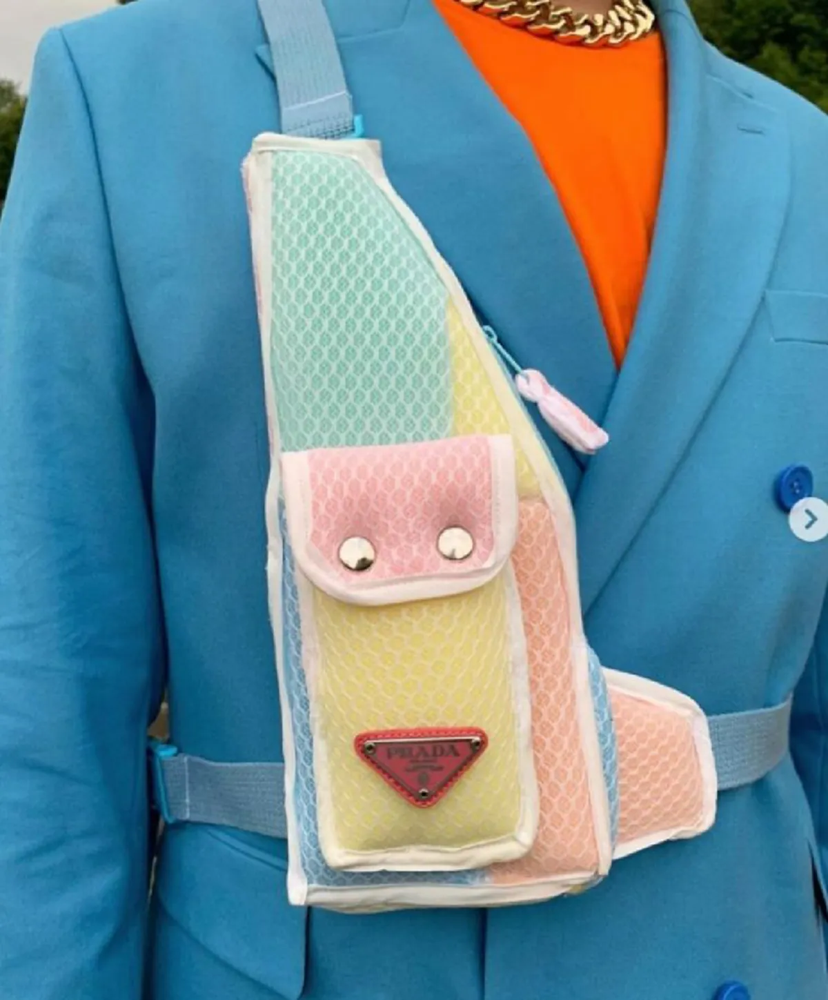 คนที่เข้าถึงเท่านั้น ต้องอยากได้ กระเป๋าแบรนด์ดัง Prada เวอร์ชั่น DIY