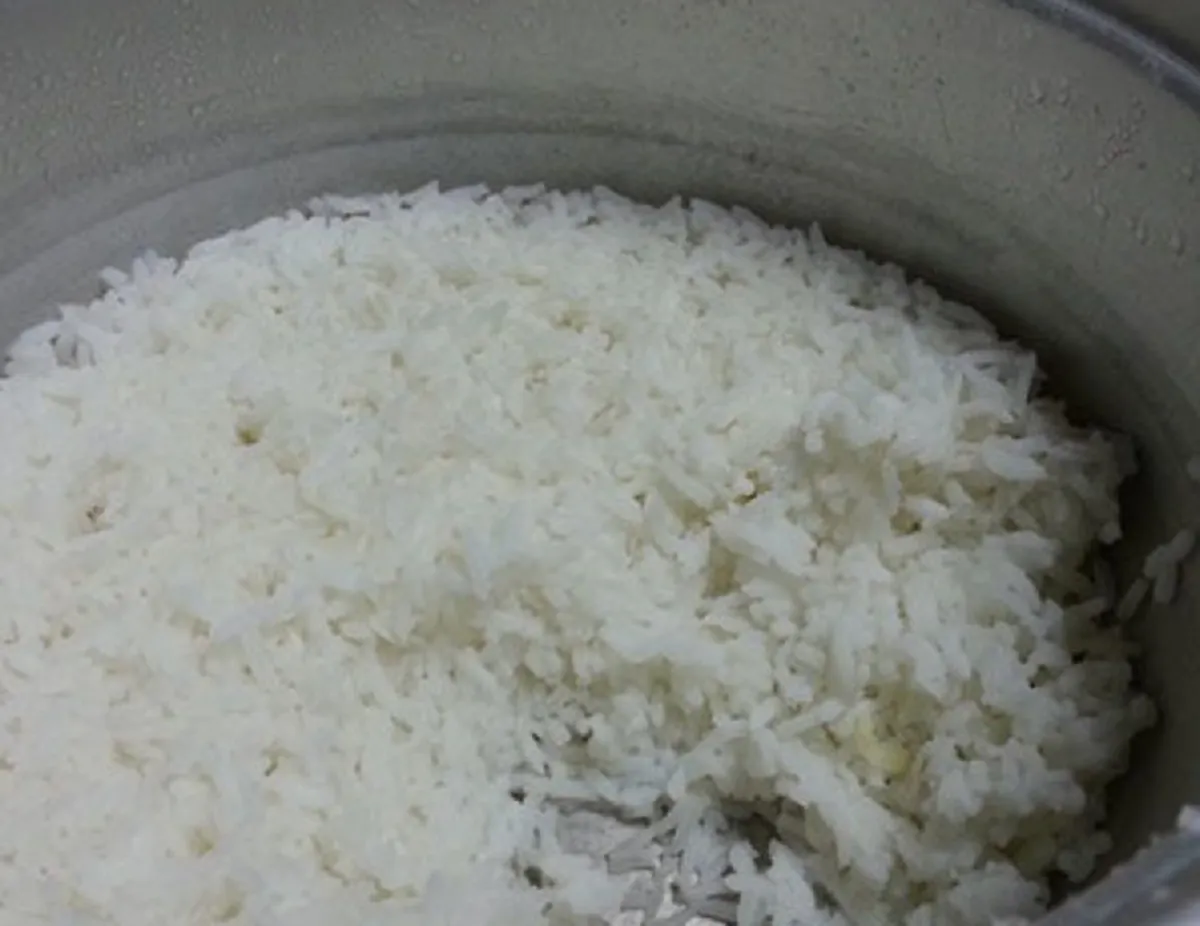 3 เคล็ดลับ สุดยอดวิธีแก้ปัญหา ข้าวบูดเร็ว ฆ่าเชื้อแบคทีเรียในหม้อหุงข้าว