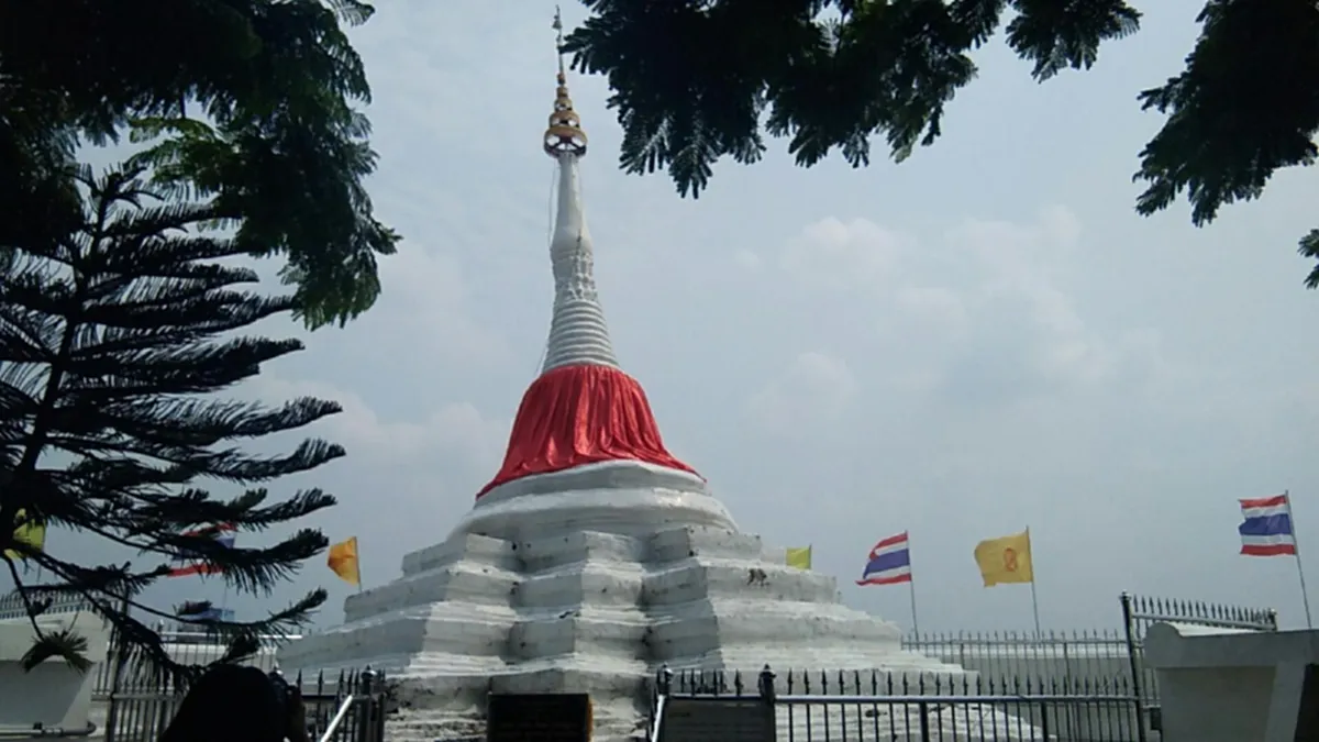 เปิดประวัติ ตำนานเจดีย์เอียงแห่งลุ่มแม่น้ำเจ้าพระยา เป็นสัญลักษณของเกาะเกร็ด เผยแพร่ไปทั่วโลกแล้ว (มีคลิป)