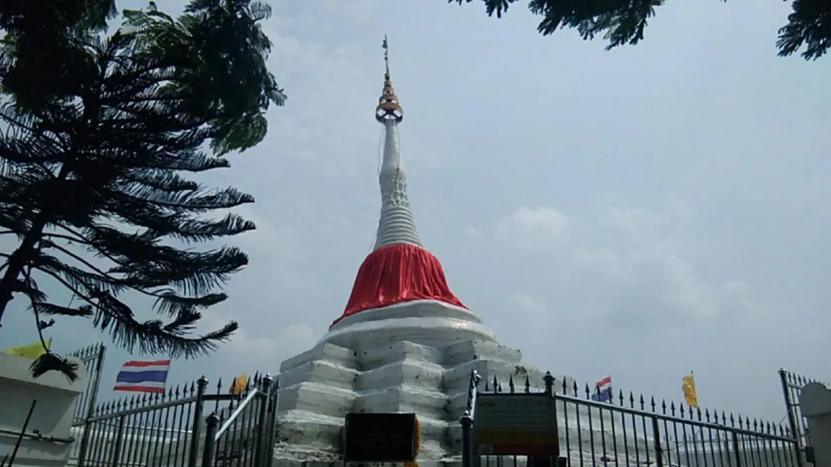 เปิดประวัติ ตำนานเจดีย์เอียงแห่งลุ่มแม่น้ำเจ้าพระยา เป็นสัญลักษณของเกาะเกร็ด เผยแพร่ไปทั่วโลกแล้ว (มีคลิป)