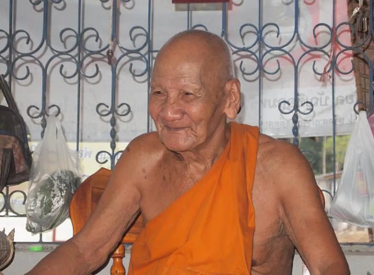 เปิดตำนานเกจิดัง!! ร่วมเสก..หลวงปู่ทวด วัดช้างให้ รุ่นแรกปี ๒๔๙๗ "หลวงปู่แก้ว วัดสะพานไม้แก่น"คนโดนคุณไสยมา เพียงแค่มองหน้า..หายทันที!!