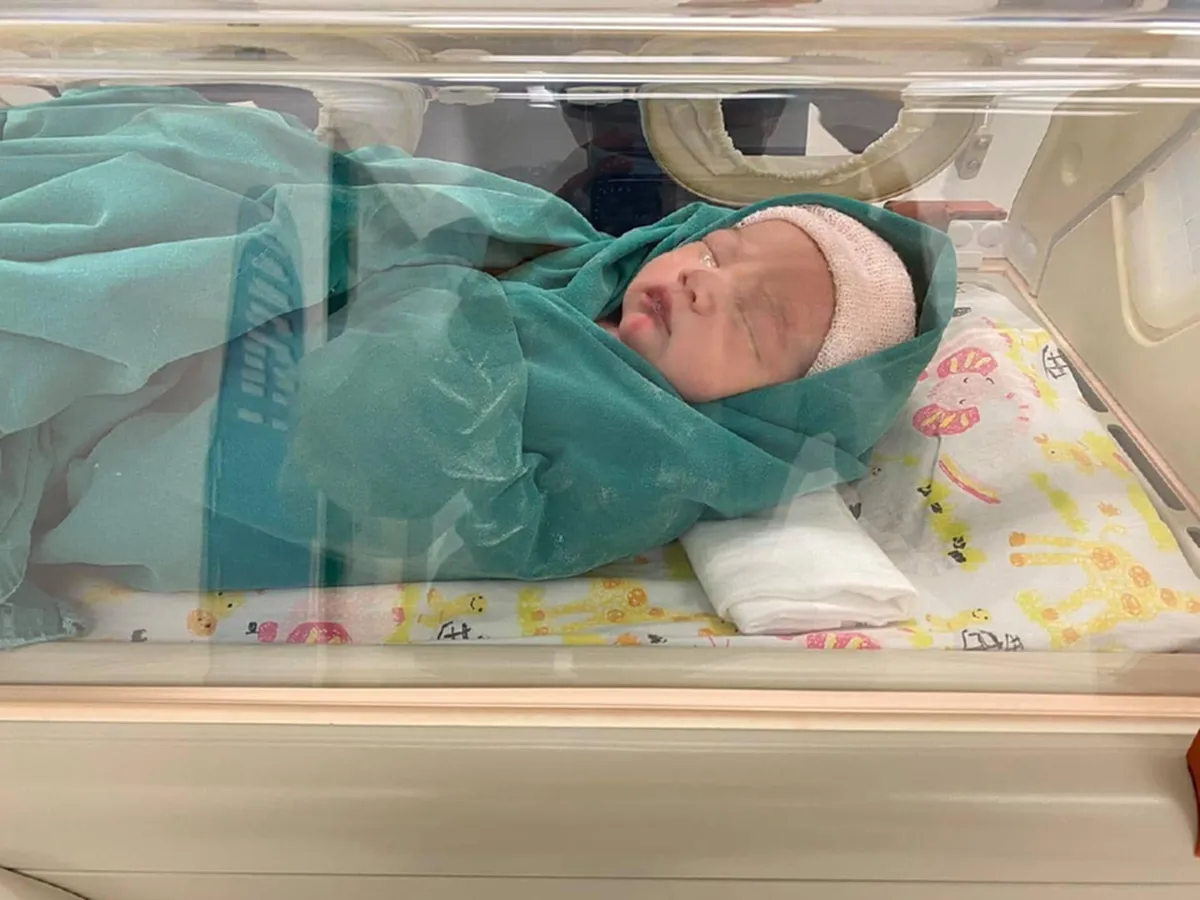 ภรรยา สารัช อยู่เย็น ให้กำเนิดลูกชาย ตั้งชื่อว่า ตุลย์