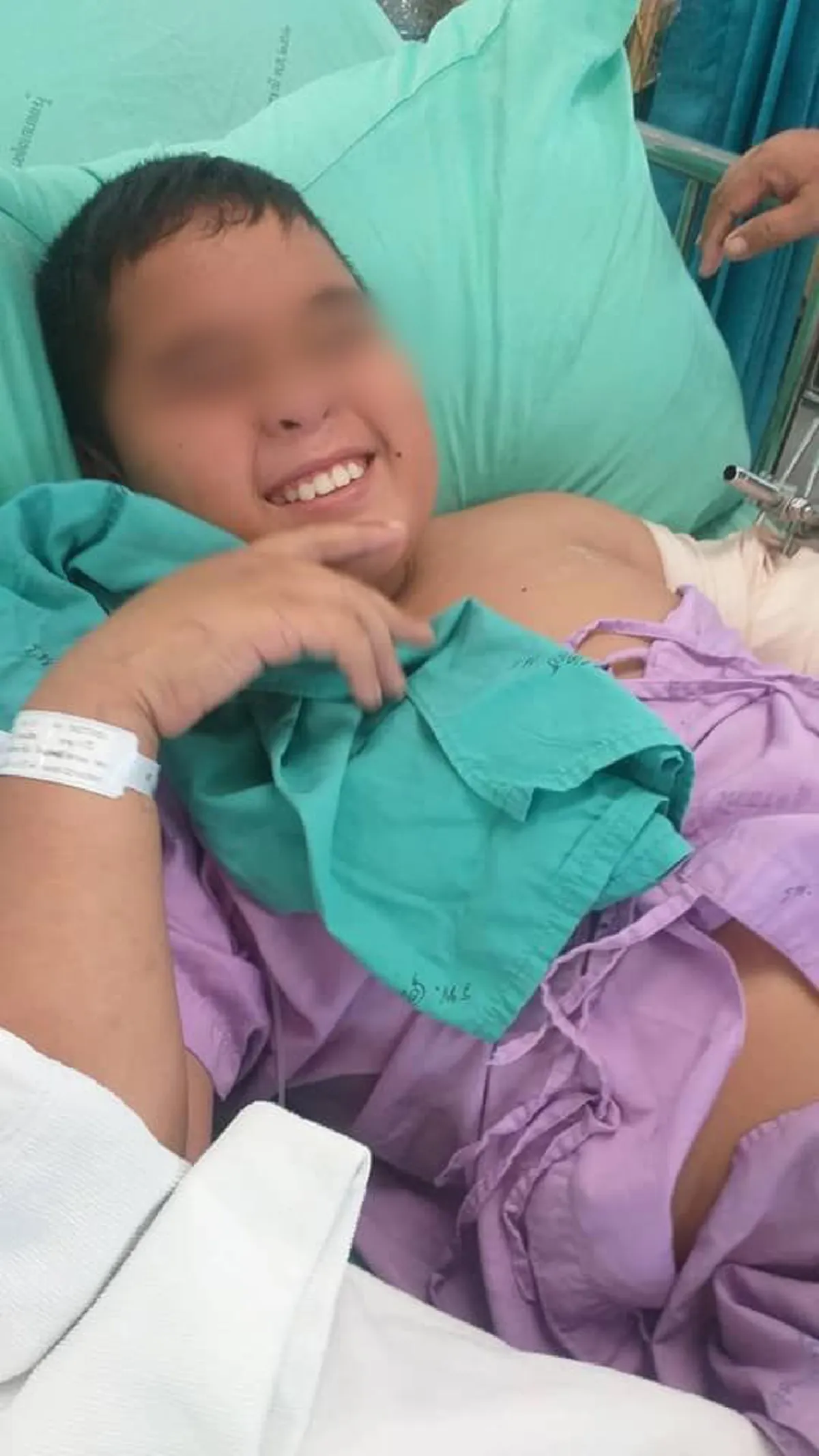 อาการล่าสุด น้องแมนยู ตอนนี้แขนเริ่มมีความรู้สึกมากขึ้น