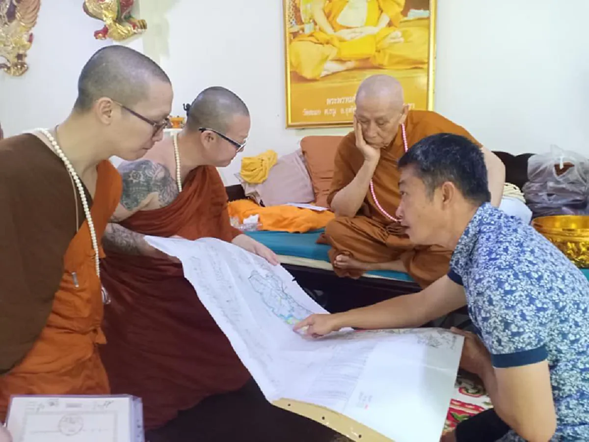 อนุโมทนาบุญ สาวตั้งจิตมั่น พาครอบครัวถวายที่ดิน  21 ไร่ ในลำปาง อย่างไม่เสียดายให้วัดใช้ทำประโยชน์