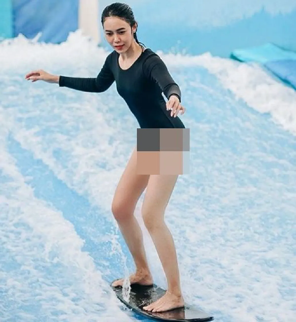 ยุวเรต ภรรยาคุณ สันต์ ศรุตานนท์ อวดหุ่นแซ่บในชุดบิกินี่-วันพีช สุดแซ่บ หลังไปพักผ่อนที่ทะเล