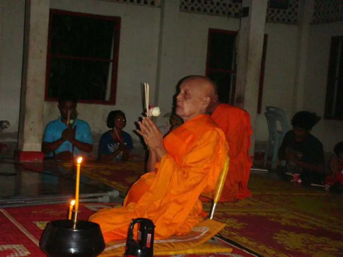 น้อมรำลึก ๑๐ พฤษภาคม คล้ายวันละสังขาร ครบ ๑ ปี "พ่อท่านเอ็น วัดเขาราหู"เกจิดังแห่งคีรีรัฐนิคมผู้สร้าง "ตะกรุดไม้ไผ่ตายพราย" #สุราษฎร์ธานี