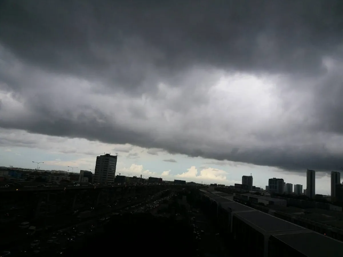 อุตุฯ เตือนพื้นที่เสี่ยงภัยของประเทศไทย ระวังอันตรายจากฝนตกหนักถึงหนักมาก อาจเกิดน้ำท่วมฉับพลันน้ำป่าไหลหลาก